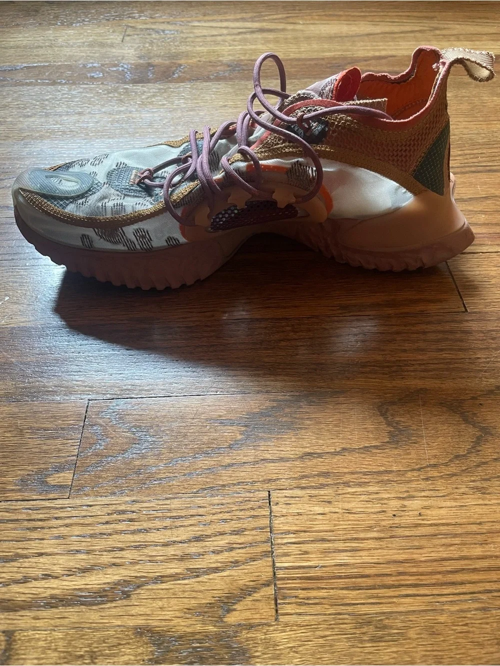 NIKE Flow 2020 ISPA Desert Dust Men’s Size 10